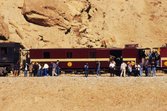 tunisia88_036 The Red Lizard tourist train